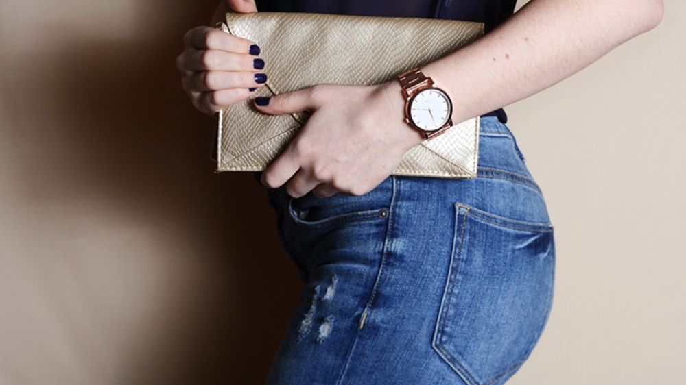 Zegarek na męskiej bransolecie powinien pasować do charakteru kobiety, która go nosi