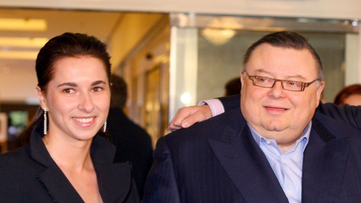 Reporter Poland 200703.06.2007 Warszawa Hotel Sofitel Victoria Uroczysta gala wreczenia Wiktorow 2006 N/z Wojciech Mann z zona i synem Fot. Piotr Fotek/REPORTERFotek/REPORTER