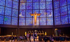 Zajrzeli do kieszeni niemieckich księży. Tyle zarabiają