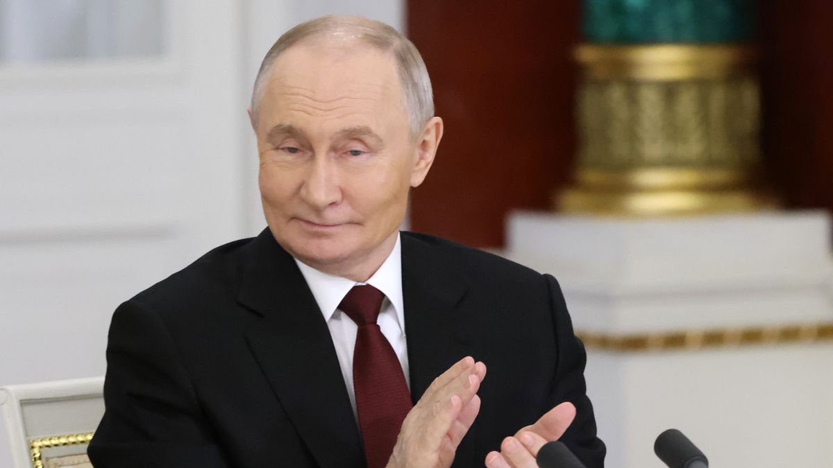 MOSCOW, RUSSIA - NOVEMBER 12:  Russian President Vladimir Putin applauds during a signing ceremony at the Grand Kremlin Palace, on November 12, 2025 in Moscow, Russia. Kazakhstan's President is having a state visit to Russia. (Photo by Contributor/Getty Images)