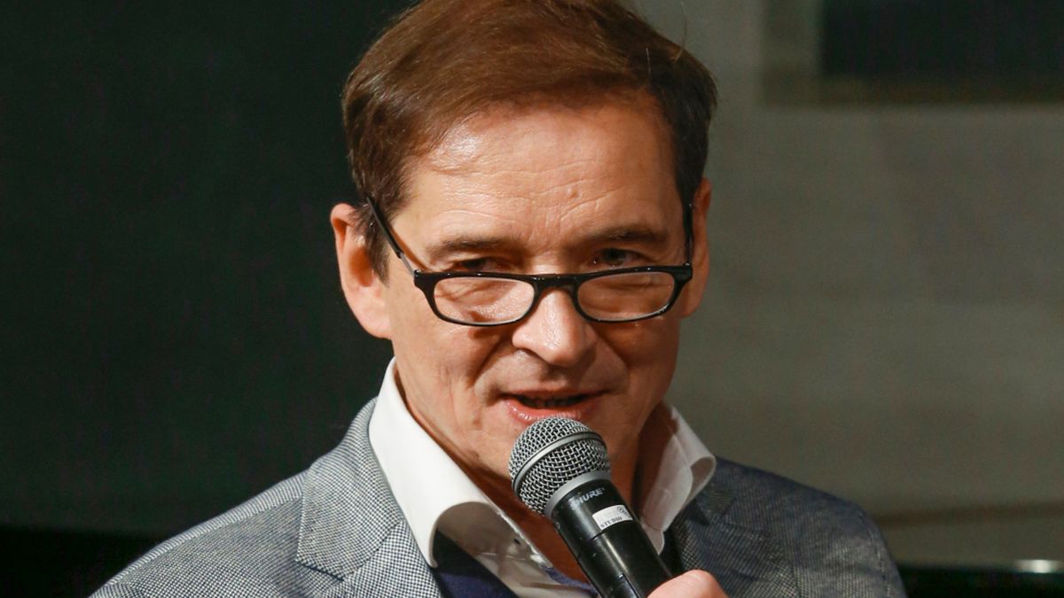 Dziennikarze zaczepili Przemysława Babiarza w Paryżu. Padły zaskakujące słowa