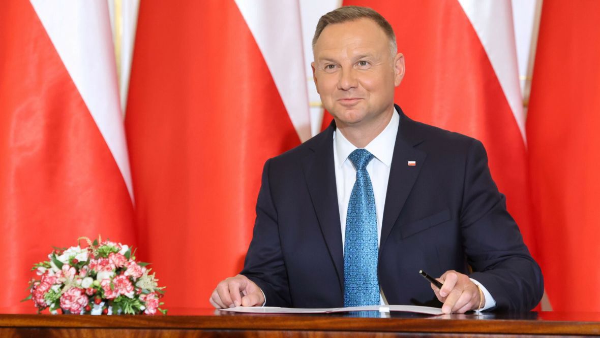 Marcin Warchoł "Pan prezydent wielokrotnie publicznie mówił, że nie zgadza się z niesprawiedliwymi, zbyt łagodnymi karami orzekanymi przez sądy". 