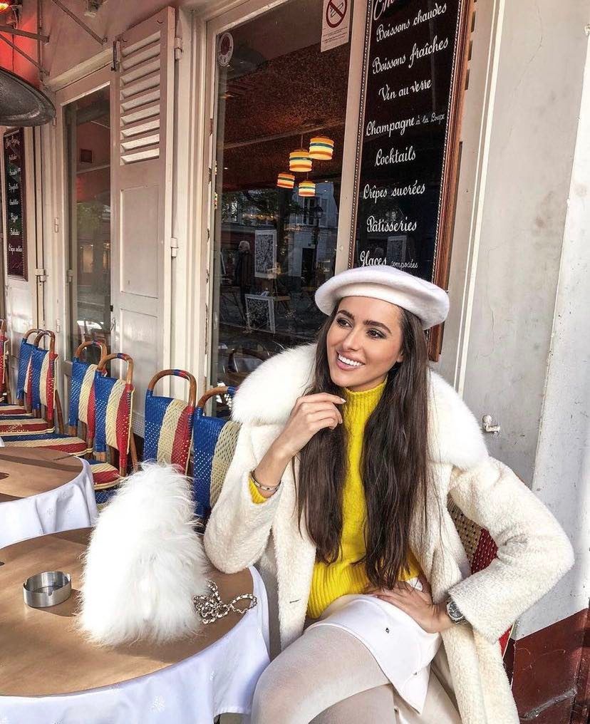 Celia Jaunat PRĘŻY MUSKUŁY na Instagramie i chwali się porannym rozruchem (FOTO)