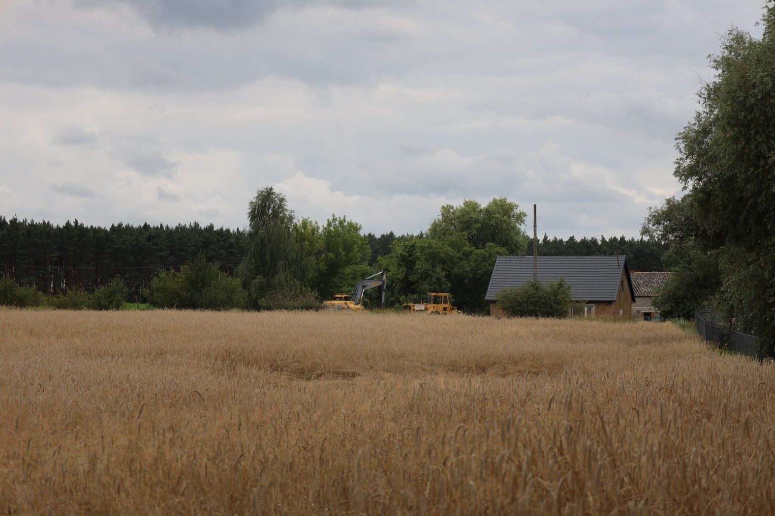 Mieszkańcy Lulkowa nie chcą strzelnicy w sąsiedztwie domów. Napisali petycję do wójta gminy. „To za blisko naszych domów”