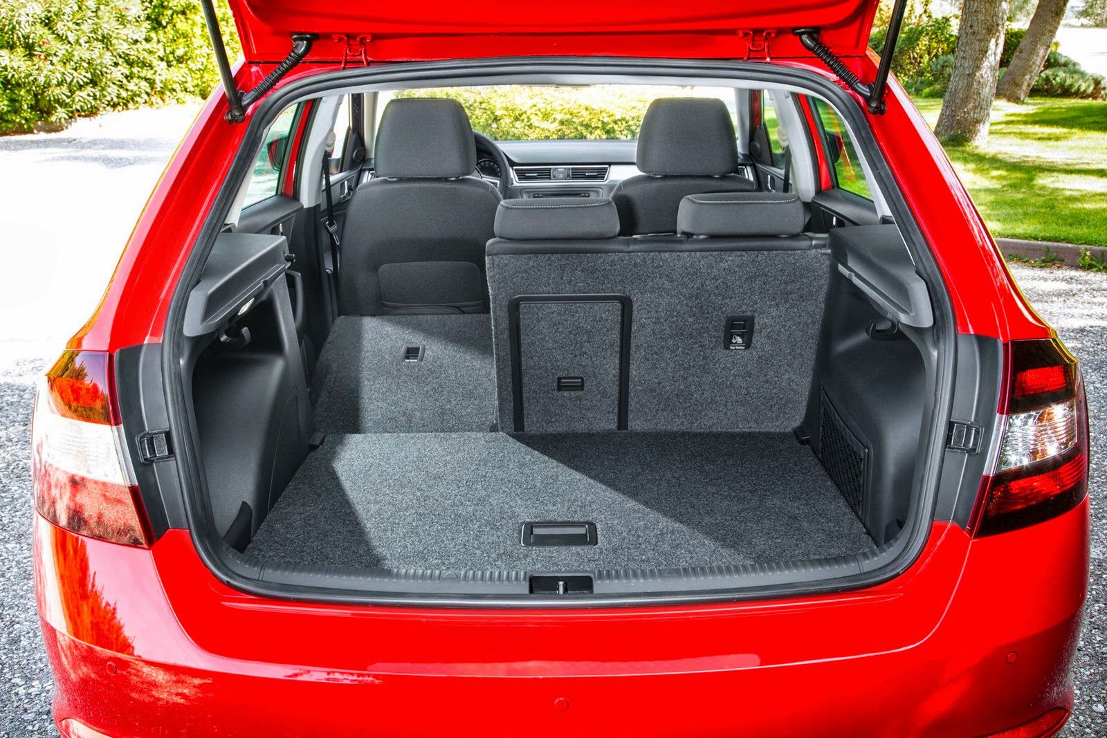 Škoda Rapid Spaceback - obszerna galeria od producenta 54