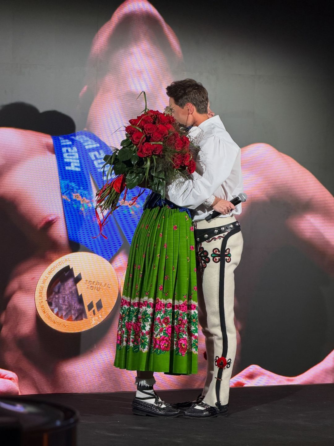 Piotr Żyła i Marcelina Ziętek imprezują u Stochów