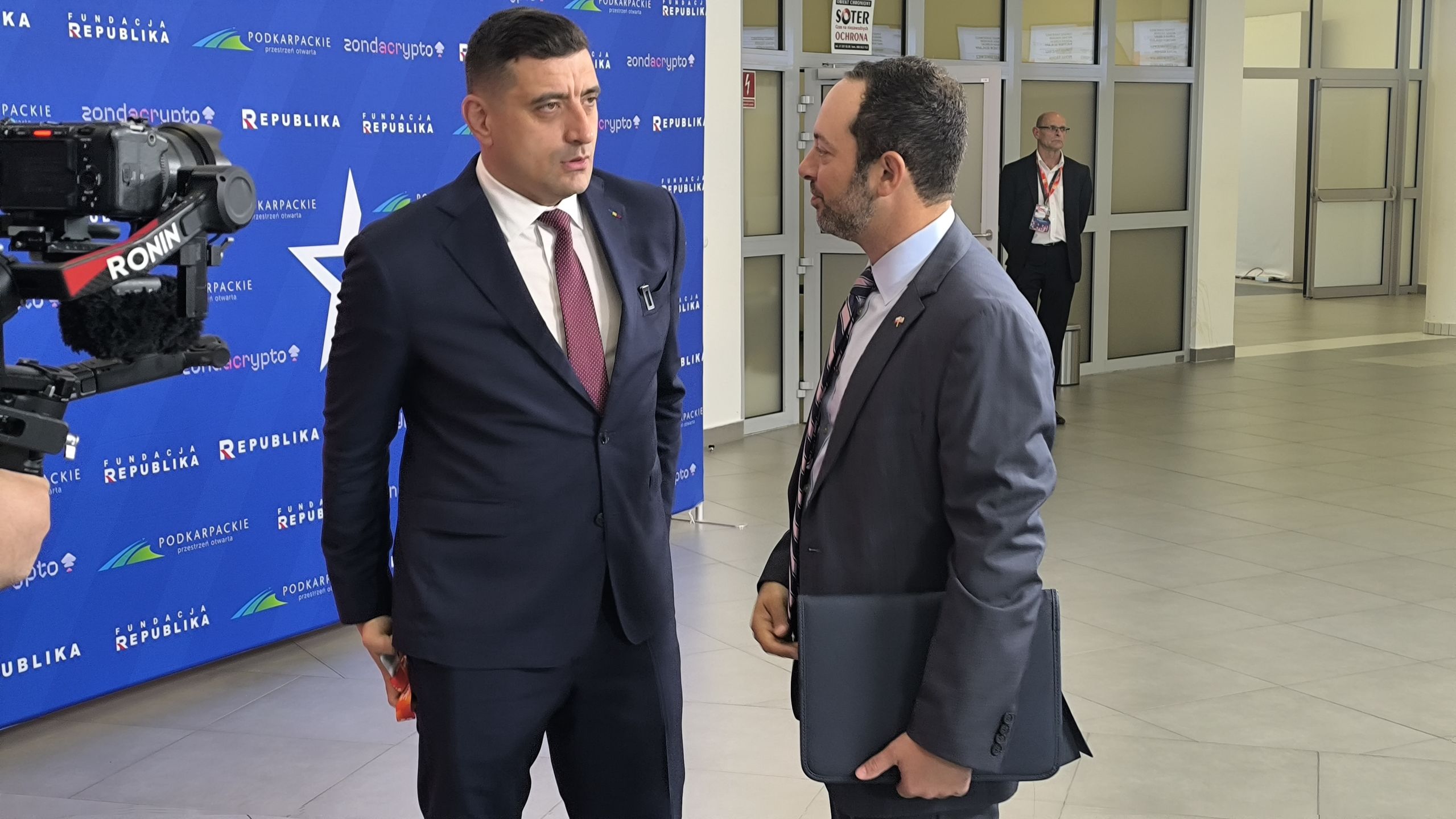 George Simion i Matthew Tyrmand na konferencji CPAC w Rzeszowie