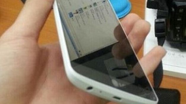 LG G3 wycieka na zdjęciach. Jest też specyfikcja 1