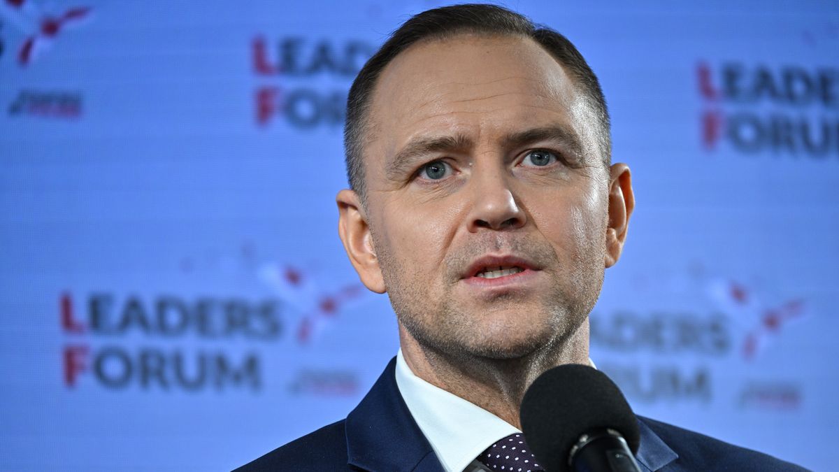 Davos, Szwajcaria, 22.01.2026. Prezydent RP Karol Nawrocki podczas spotkania z polskimi mediami w Polish Business Hub w Davos, 22 bm. w trakcie Światowego Forum Ekonomicznego. (aldg) PAP/Piotr Nowak