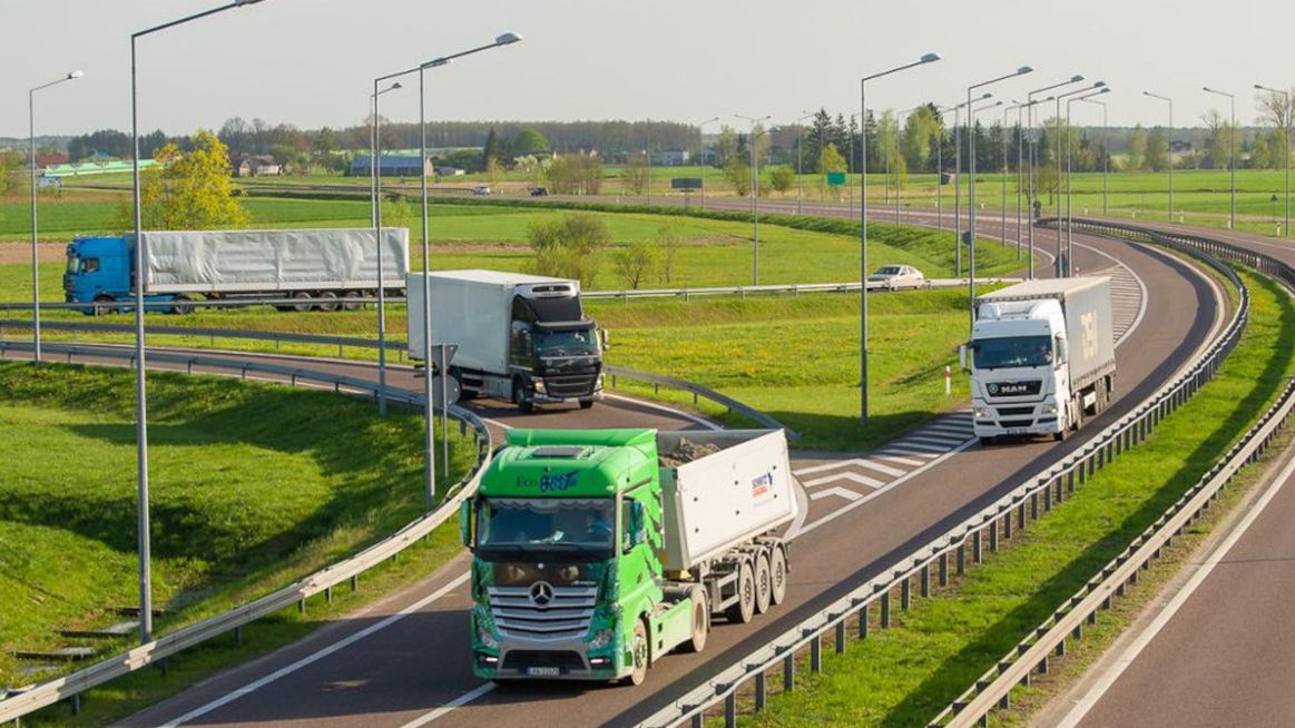 Pracownicy z Ukrainy zamieniają kierownicę na karabin