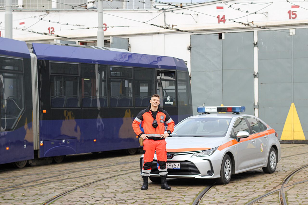 Wrocław. MPK na ratunek. Ratownicy medyczni zatrudnieni w spółce