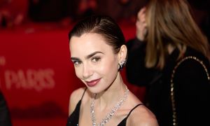 Lily Collins zagra Hepburn. Syn aktorki: "Mama by się skrzywiła"