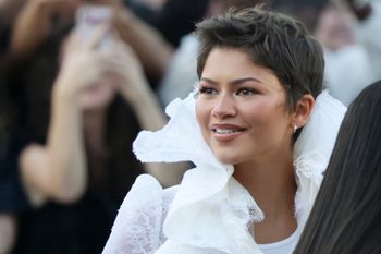 Zendaya pod ostrzałem. Nie wstała na powitanie Brigitte Macron