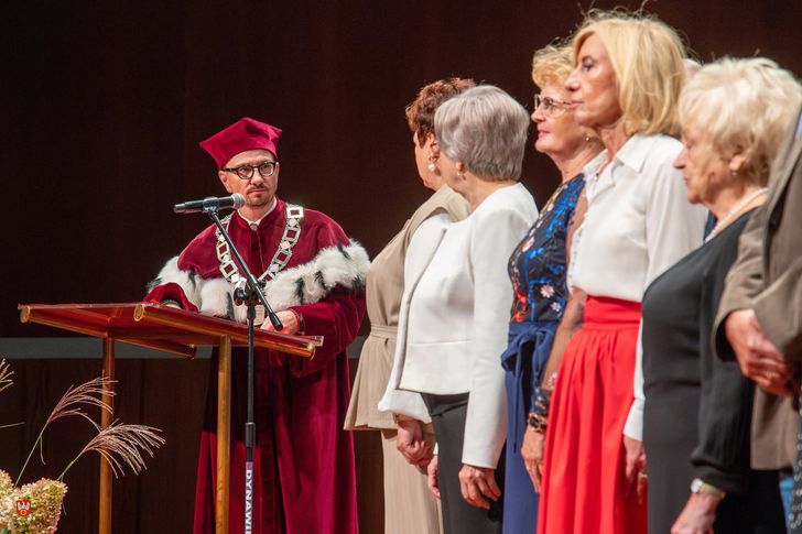 Nowy rok akademicki w Nadnoteckim Uniwersytecie Trzeciego Wieku. Seniorzy znów w komplecie
