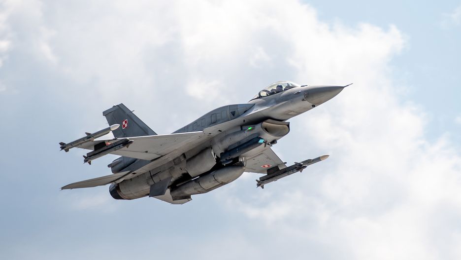 F-16