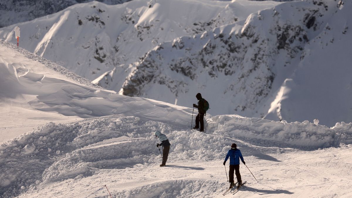 Turyście w rejonie Kasprowego Wierchu.