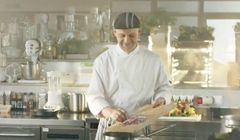 Kucharz z „Top Chefa” reklamuje Makro Cash &amp; Carry (wideo)