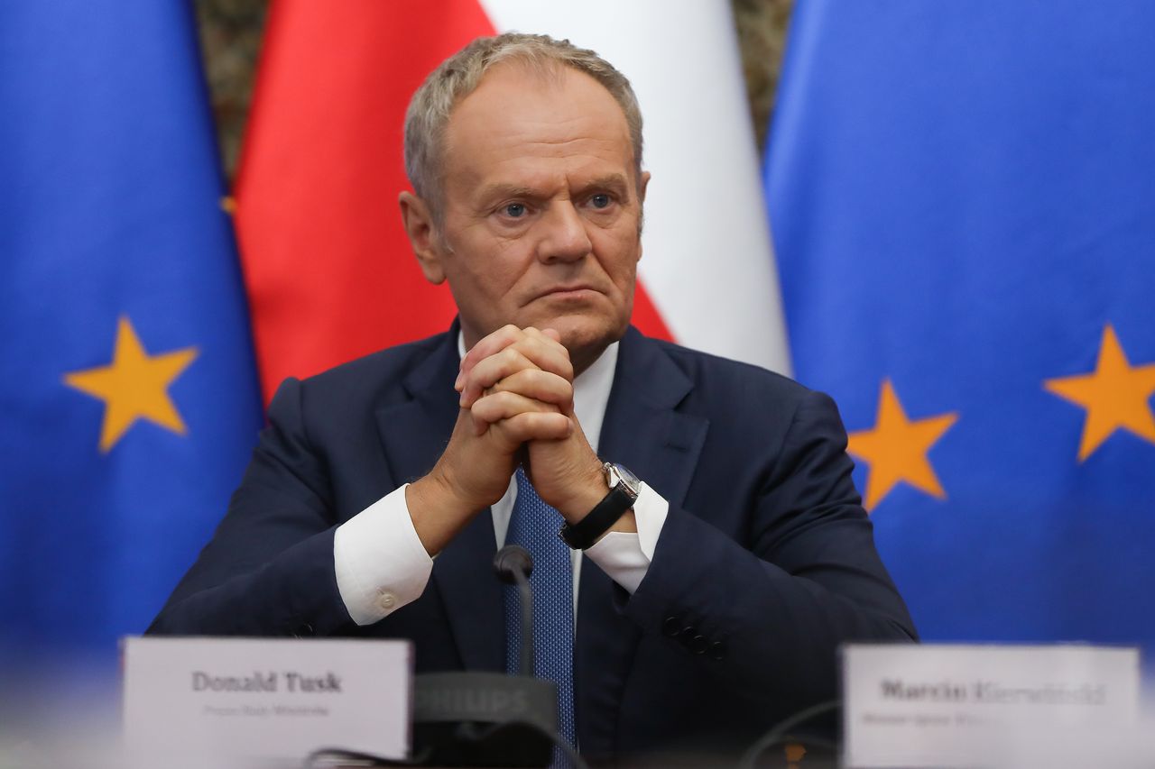 Ile zarabia premier? Donald Tusk pobiera pensję i trzy emerytury