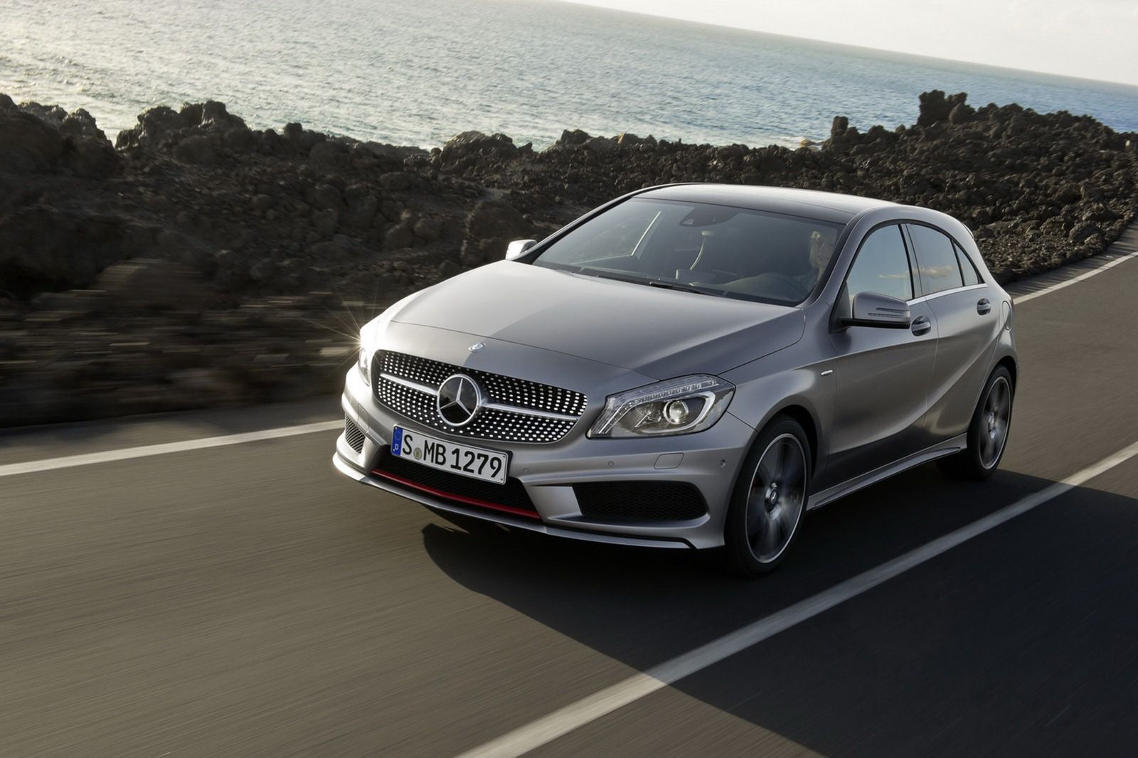 Mercedes-Benz klasy A (W176) - obszerna galeria prosto od producenta 35