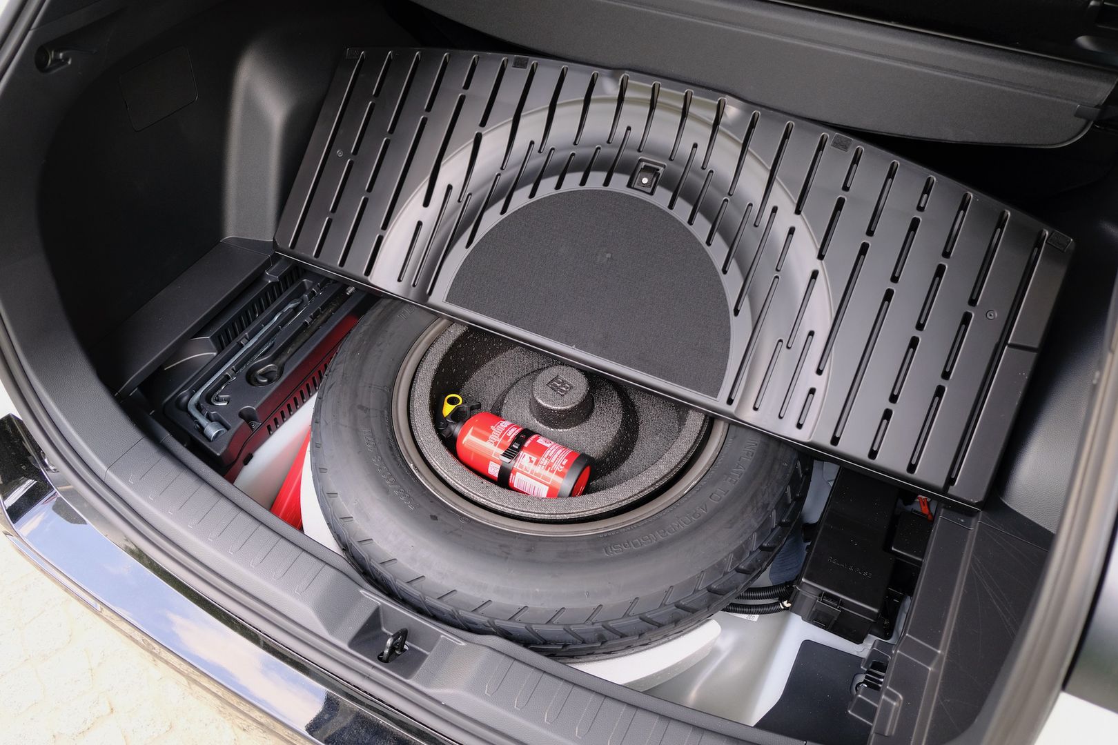 Suzuki Across PHEV