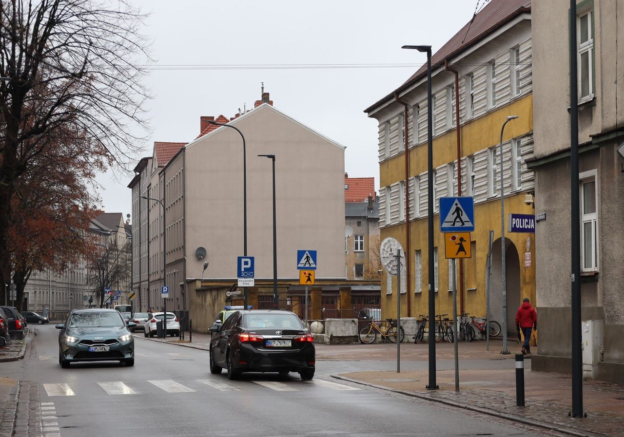 Słupsk: Nowoczesne oświetlenie LED rozświetliło ulice. Inwestycja za ponad 880 tys. zł w ramach Polskiego Ładu