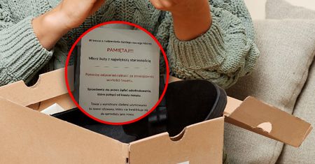Otworzyła pudełko i znalazła karteczkę. "Żałuję, że u nich zamówiłam"