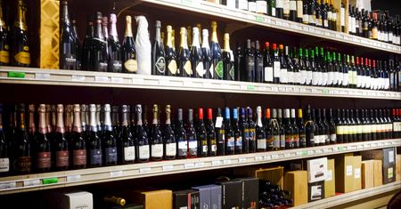 Zbadali alkohole w 92 punktach. W co piątym wykryli poważne wady