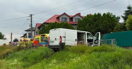 Poważny wypadek na DK10 w Nowej Górze. Dwoje dzieci, kierowca i pasażerka trafili do szpitala. Na miejscu 2 śmigłowce LPR!