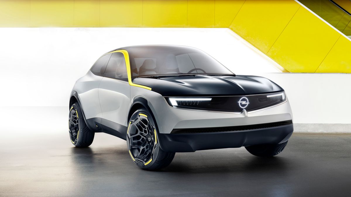 Opel GT X Experimental - z przodu prezentuje się całkiem interesująco