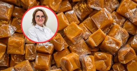 Mówi się, że cukier "karmi" raka. Prof. Ewa Stachowska wyjaśnia, czy to prawda