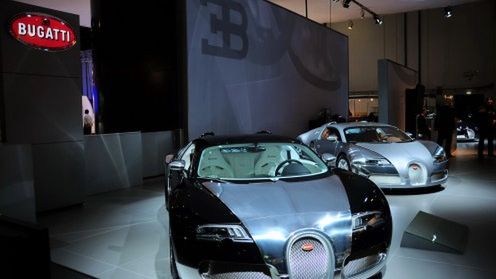 Veyron Nocturne na pierwszym planie