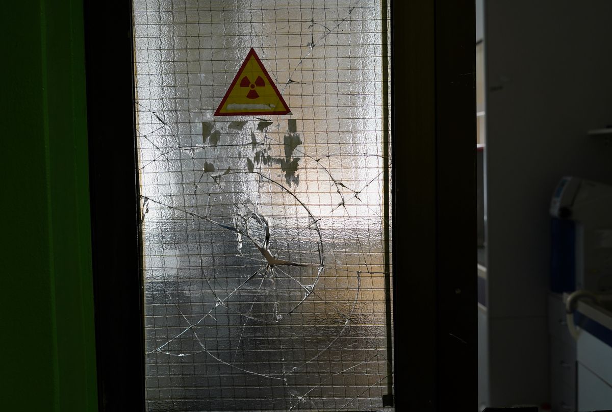 Росія обстрілює Запорізьку АЕС (Photo by Stringer/Anadolu Agency via Getty Images)