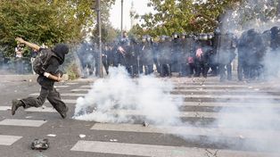 Chaos w szkołach we Francji. Rannych ponad 300 osób