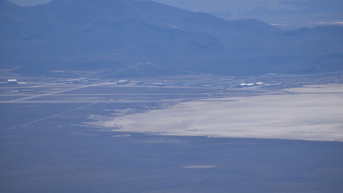 Rzadkie zdjęcia Strefy 51. Pilot krążył wokół Dreamland 1