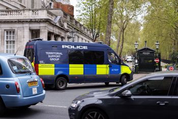 Próba podpalenia synagogi w Londynie. Premier Starmer reaguje