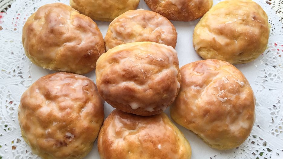 Przepis na bajeczne pączki. Ten sekretny składnik zupełnia zmienia smak