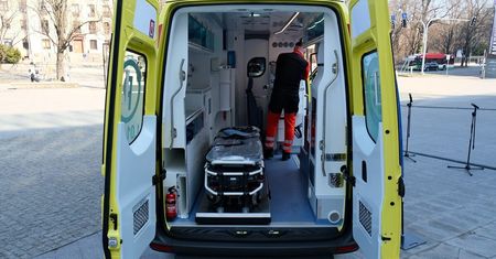 WPR w Lublinie ma cztery nowe karetki za 2,6 mln zł. Trafią do Lublina i Kraśnika [ZDJĘCIA]