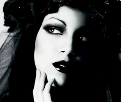 Śledczy odkryli kolekcję cynkowych trumien. Skrywały 35 ciał