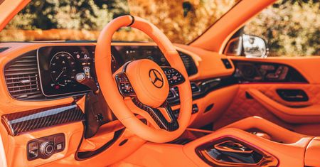 Kiedy Maybach to za mało. Brabus wziął się za GLS-a, wnętrze wypala oczy