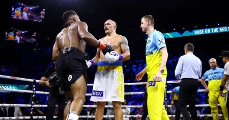 To zdjęcie obiegło świat. Tak zachował się Joshua wobec Usyka
