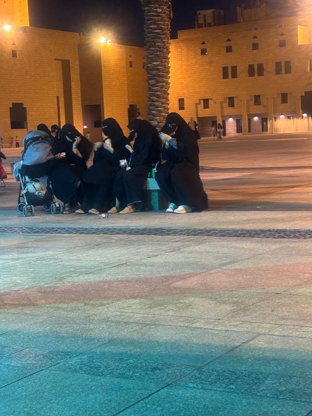 Wyznawców islamu obowiązują tradycyjne stroje