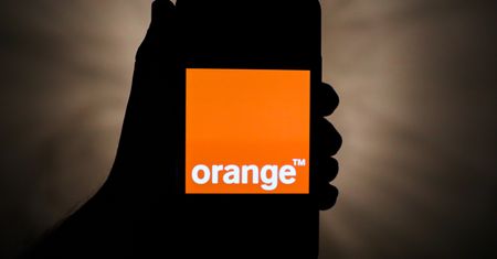 Orange zwróci klientom pieniądze. Można dostać 49 złotych lub więcej