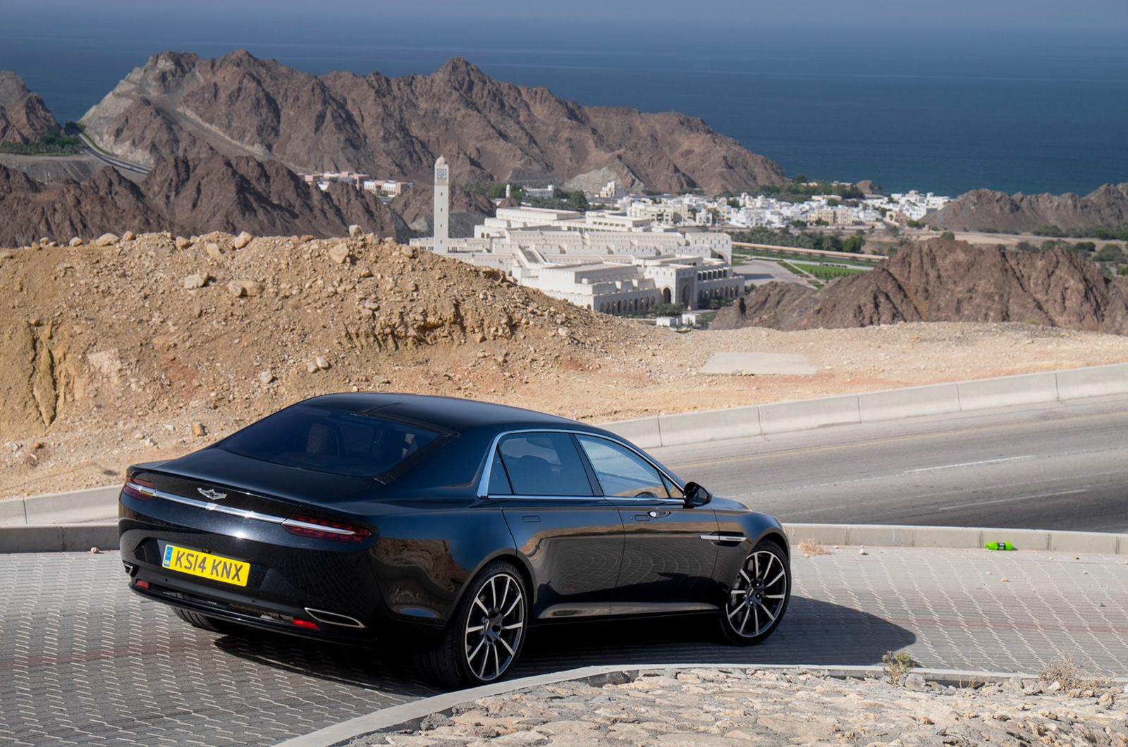 Aston Martin Lagonda: zobacz go na nowych zdjęciach! 28