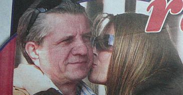 Chajzer też promuje się w brukowcu!