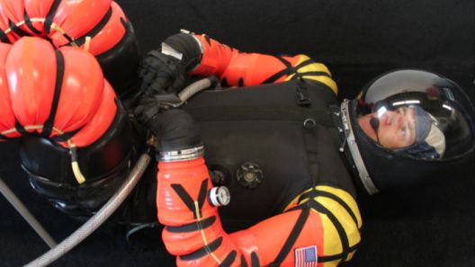 W czym do kosmitów, czyli skafander dla kosmoturysty 1