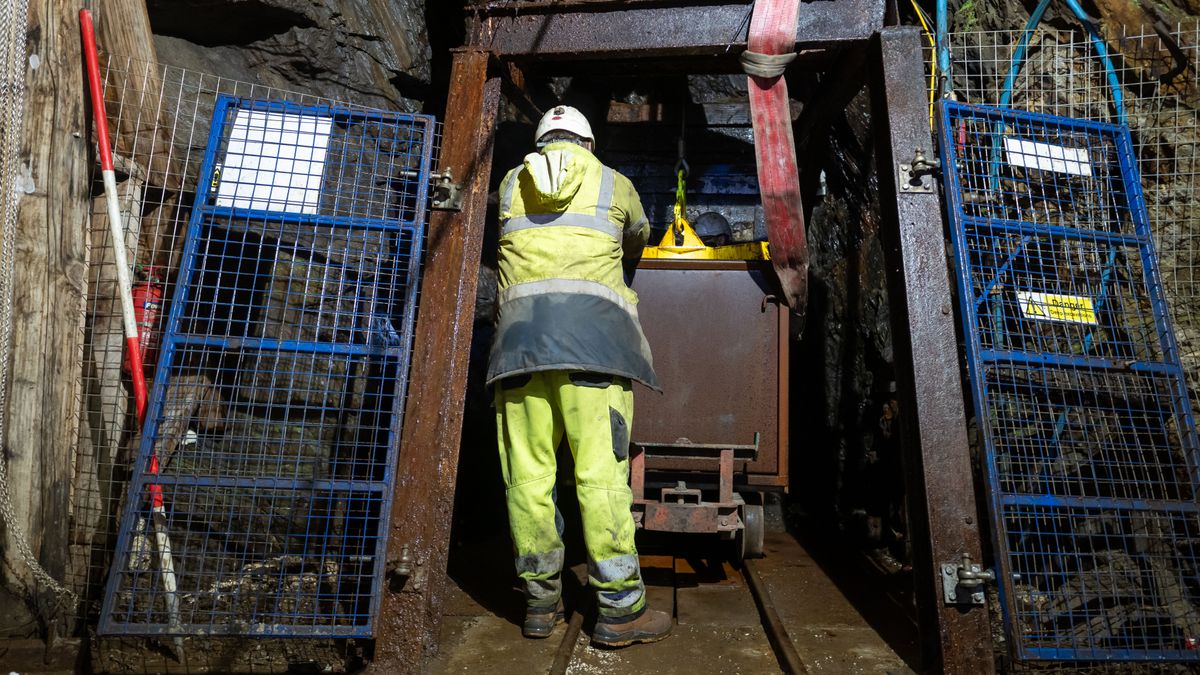 BARMOUTH, WALES - MAY 2: Material is removed from Clogau St David's Gold Mine on a cart on May 2, 2025 in Barmouth, Wales. Gold has been mined at the Clogau-St David's Gold Mine for the first time in over 25 years. Welsh gold from this mine has been used in royal wedding rings for over a century and has always been prized for its rarity, history, and regal connections. Bands made from Clogau gold have adorned the hands of Queen Elizabeth The Queen Mother, Queen Elizabeth II, Princess Margaret, Princess Anne, and Diana, Princess of Wales. (Photo by Matthew Horwood/Getty Images)