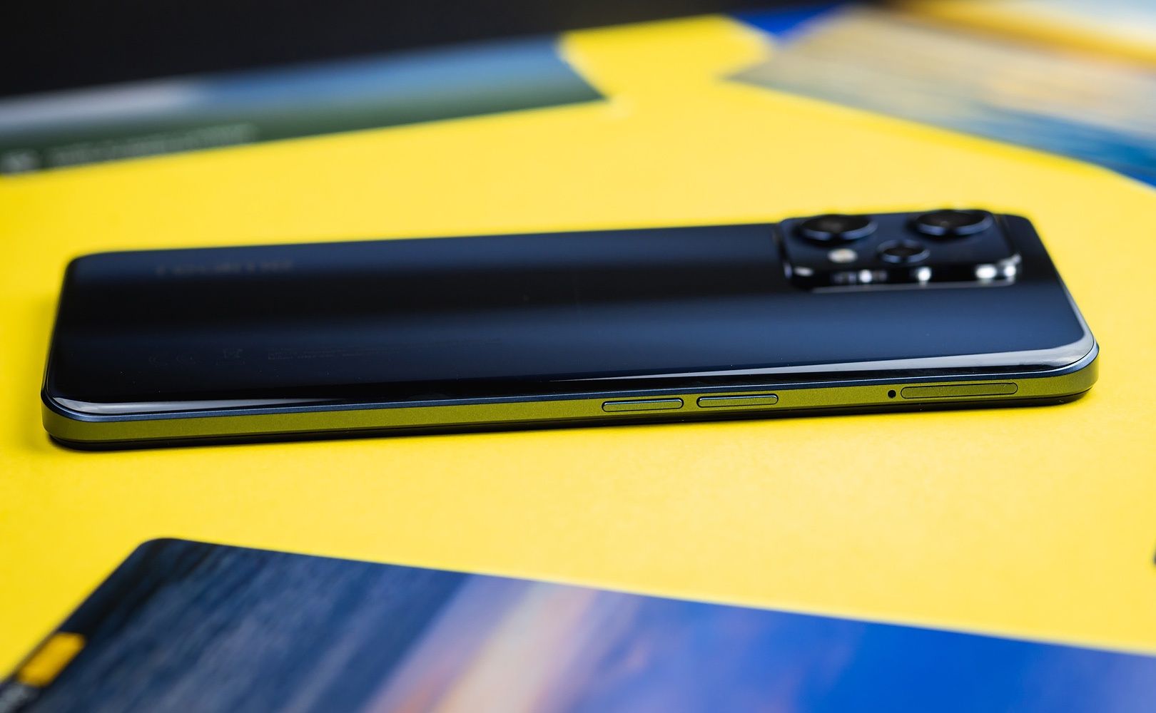 Realme 9 Pro+ przyciski