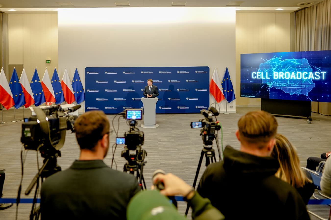 Minister Marcin Kierwiński podpisał list intencyjny ws. systemu ostrzegania ludności cywilnej Cell Broadcast