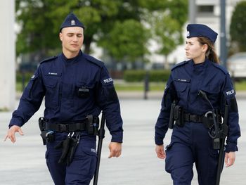 Policjanci na pikniku w Kielcach. Zachęcali młodych ludzi do wstępowania w szeregi formacji