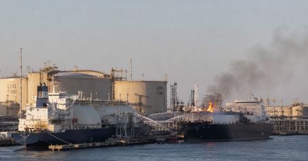Atak na strategiczny port w Egipcie. Płonęły dwa gazowce, podejrzenia padają na drona